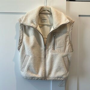 Abercrombie Sherpa Vest